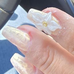 Nails not painted completely. Work was very messy for been in a rush. Nails not painted completely. Work was very messy for been in a rush.