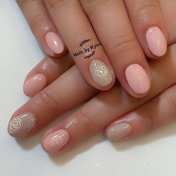 LaLa Nails - Nail completed by Kylee. Simple, elegant, and beautiful! Love it! - Nail Technicians Near Me - Honolulu, Hawaii