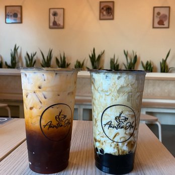 Auntea Ha - Presentation of the drinks are solid. Brown sugar milk tea on the right does NOT contain actual tea despite the name - Bubble Tea Near Me - Portland, Oregon Auntea Ha - Presentation of the drinks are solid. Brown sugar milk tea on the right does NOT contain actual tea despite the name - Bubble Tea Near Me - Portland, Oregon