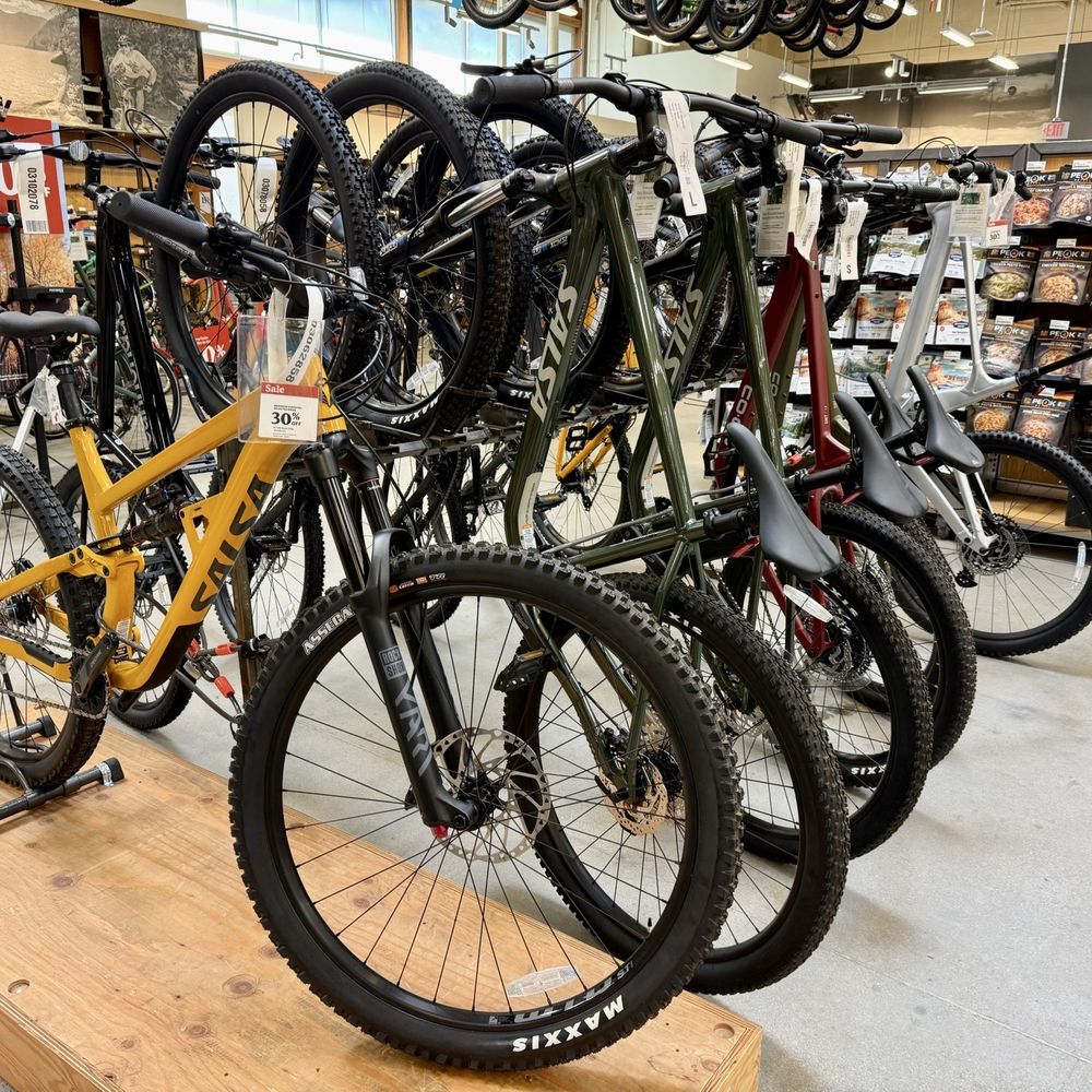 REI - Sporting Goods Near Me - Dublin, California