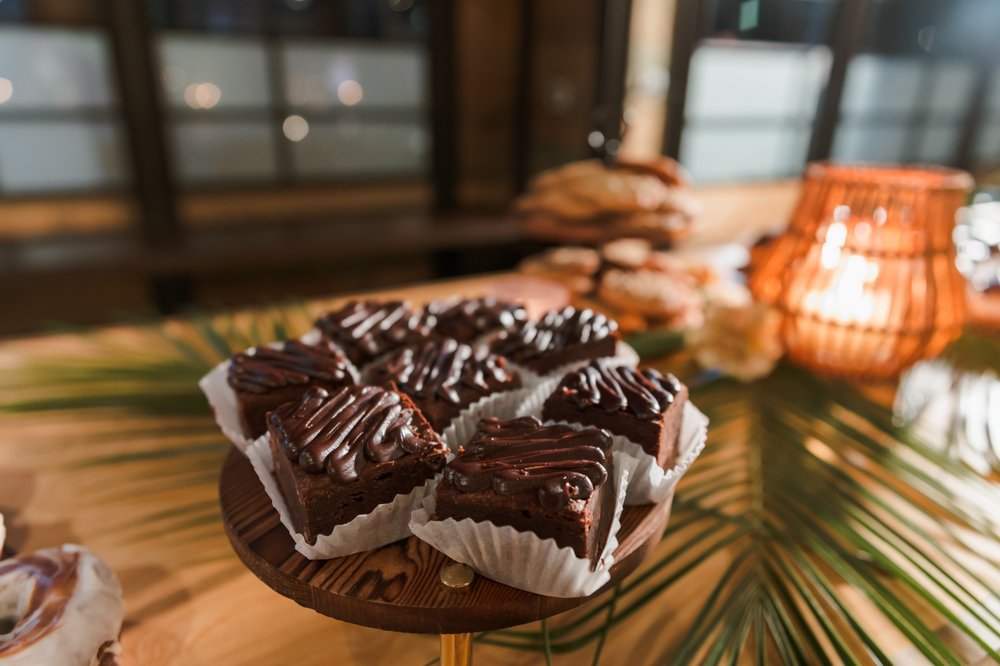 VG Donuts & Bakery