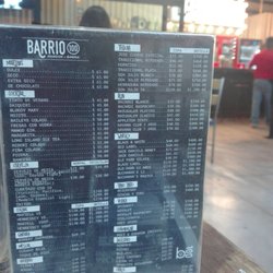 Barrio 100