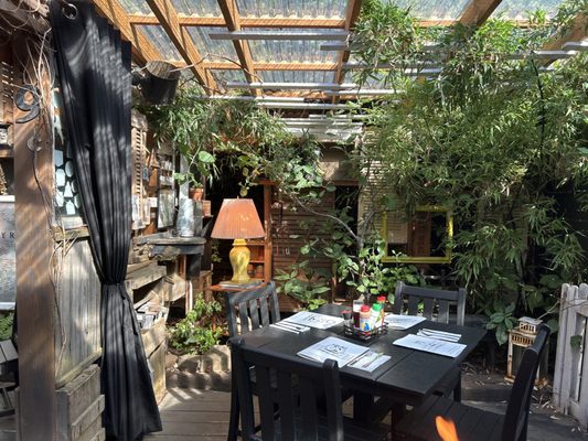 Wanda's Cafe + Bakery by null