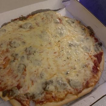 Klasiana Pizza - Large onion mushroom - Pizza Near Me - Greendale, Wisconsin