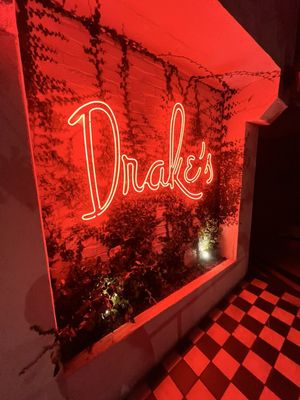 Drake's Hollywood by null