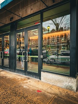 Top Hat Coffee Lounge by null