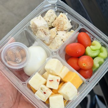 Buc-ee’s - Keto box is always packed with protein - Gas Stations Near Me - Fort Valley, Georgia