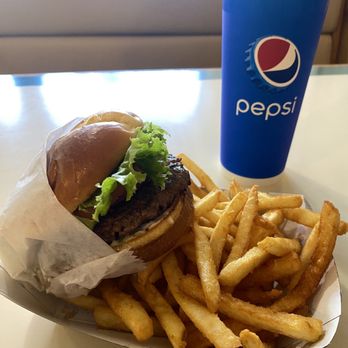Floyd's Frosty - Bacon burger & fries! - American Near Me - McCloud, California Floyd's Frosty - Bacon burger & fries! - American Near Me - McCloud, California