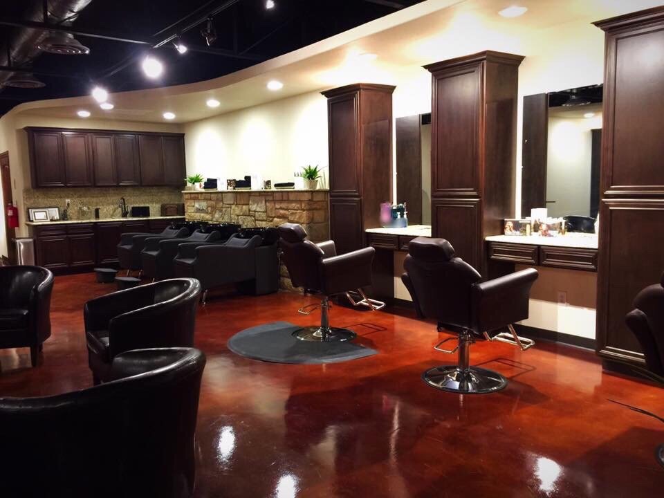 9 SALON & DAYMAKER Updated October 2024 2609 E Highway 377