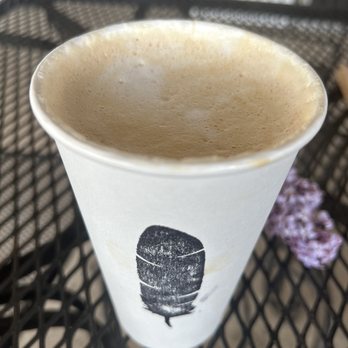 Blackbird Espresso - Vanilla Latte - 16oz - Coffee & Tea Near Me - Spearfish, South Dakota Blackbird Espresso - Vanilla Latte - 16oz - Coffee & Tea Near Me - Spearfish, South Dakota