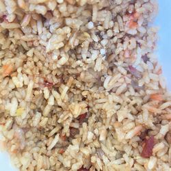 Hunan Wok - The most ugly, unflavored and uncooked garbage, my dog food look better !!