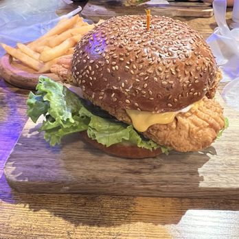 Holy Fry - Fried Chicken Burger - Chicken Wings Near Me - Temple Terrace, Florida Holy Fry - Fried Chicken Burger - Chicken Wings Near Me - Temple Terrace, Florida