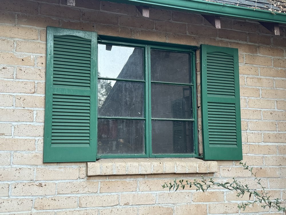 Slide of Vezina Industries