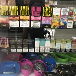 Lucky Smoke & Vape
