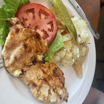 The Mucky Duck - Grilled chicken sandwich (without bun) & chips - Seafood Near Me - Captiva, Florida