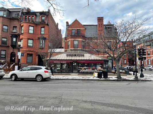 DeLuca's Market by null