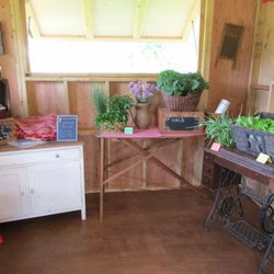 Oak Song Farm - Nice selection of produce.