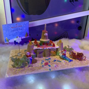 Discovery Cube Orange County - During the The Science of Gingerbread Holiday event 12.2021 - Children's Museums Near Me - Santa Ana, California Discovery Cube Orange County - During the The Science of Gingerbread Holiday event 12.2021 - Children's Museums Near Me - Santa Ana, California