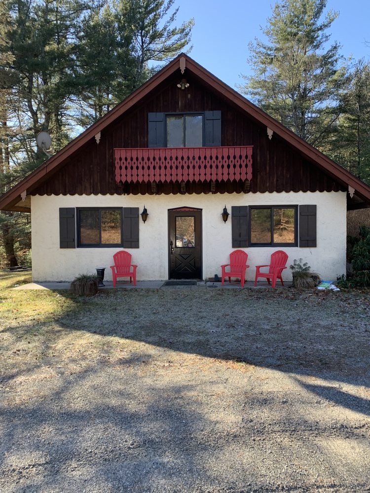 EATERY 52 Updated September 2024 7257 NY52, Greenfield Park, New