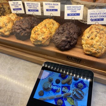 Levain Bakery - Bakeries Near Me - Chicago, Illinois