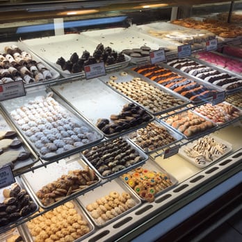Charlotte Bakery - Bakeries Near Me - Miami Beach, Florida