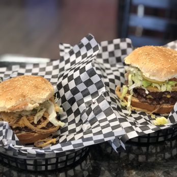 Zeal Burgers - Mini vs normal! - Burgers Near Me - Toronto, Ontario Zeal Burgers - Mini vs normal! - Burgers Near Me - Toronto, Ontario