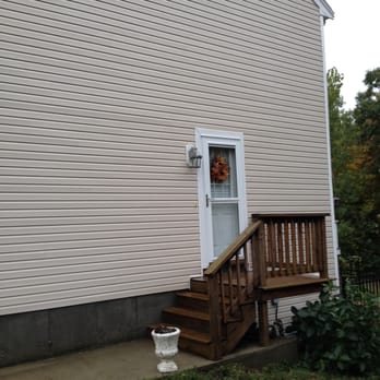 Casey Power Wash - Wooden steps and vinyl after washing - Window Washing Near Me - Braintree, Massachusetts