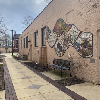 Craft Urban - Outside - New American Near Me - Geneva, Illinois