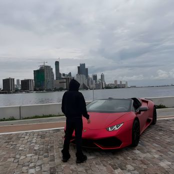 Luxx Miami - Car Rental Near Me - Miami, Florida