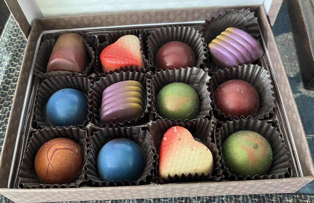 BRIGHT’S CANDIES Updated August 2024 59 Photos & 48 Reviews 11 E