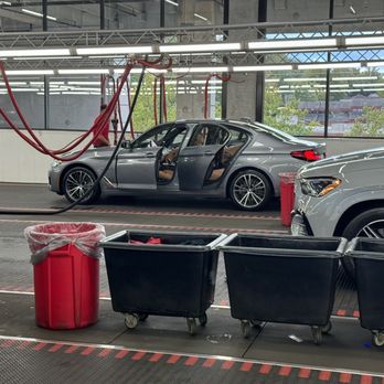 Flagship Carwash - Interior cleaning conveyor belt - Car Wash Near Me - Vienna, Virginia