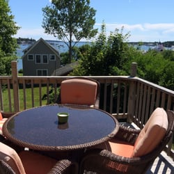 Sea Shore Cottage - Great views from the large deck.