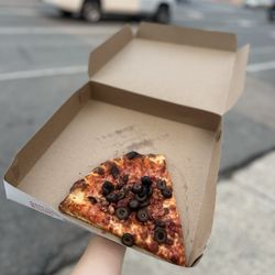 Soprano's Pizzeria - Cheese Pizza