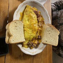 Iron Skillet - Meat lovers omelette