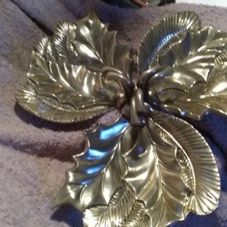 Grandma's Attic & Friends - My platter is made from a company formed in 1898,it is a beautiful piece,I don"t know anything about it, other than a beautiful piece of wor