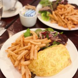 Tournesol - Omelette with mushrooms (+$2)
