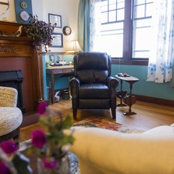 Lisa Knudson Psychotherapy
