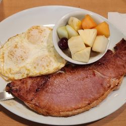 Golden Brunch - Ham and over medium eggs
