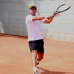 Bryan Hiner slice serve in Fortaleza, Brazil