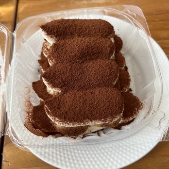 Lillo Cucina Italiana - Tiramisu ($8) - Cafes Near Me - Brooklyn, New York