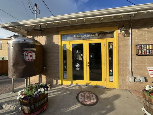 Golden City Brewery by null