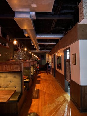 Kelly's Irish Pub by null