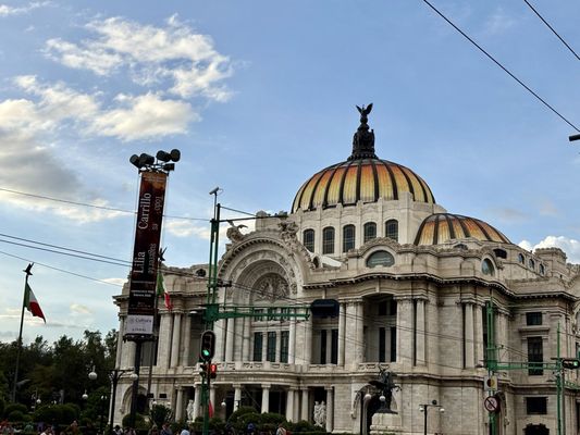 Palacio de Bellas Artes by null