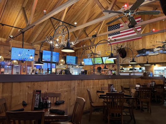 Famous Dave's Bar-B-Que by null