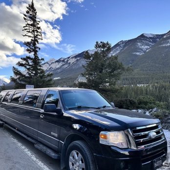 Alpine Limousine & Tours - Limousine Elegance at Banff Springs Hotel - Limos Near Me Alpine Limousine & Tours - Limousine Elegance at Banff Springs Hotel - Limos Near Me