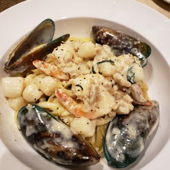 Roma - Amazing Seafood Alfredo - Italian Near Me - Scottsbluff, Nebraska Roma - Amazing Seafood Alfredo - Italian Near Me - Scottsbluff, Nebraska