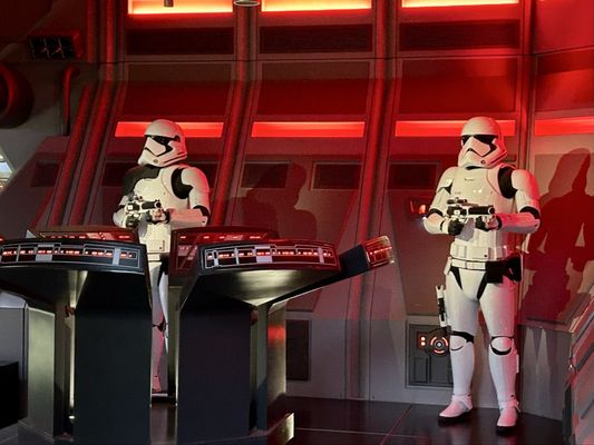 Star Wars: Rise of the Resistance by null