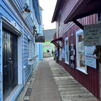 Creek Street - Landmarks & Historical Buildings Near Me - Ketchikan, Alaska