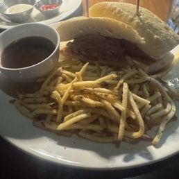 Delicious FRENCH DIP SANDWICH fries and horseradish Delicious FRENCH DIP SANDWICH fries and horseradish