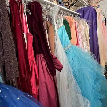 Rebeccas Vintage Boutique - Used, Vintage & Consignment Near Me - Bordentown, New Jersey Rebeccas Vintage Boutique - Used, Vintage & Consignment Near Me - Bordentown, New Jersey